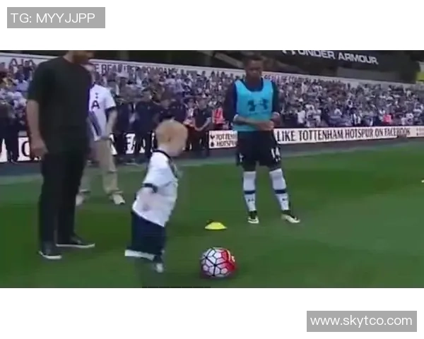 球星足球包设计新趋势探索 品味与实用兼备的时尚运动配件